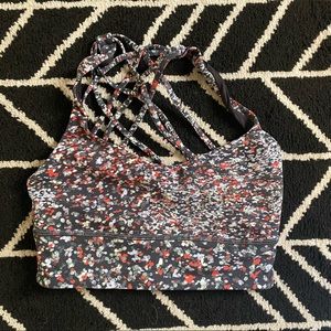 Lululemon sports bra